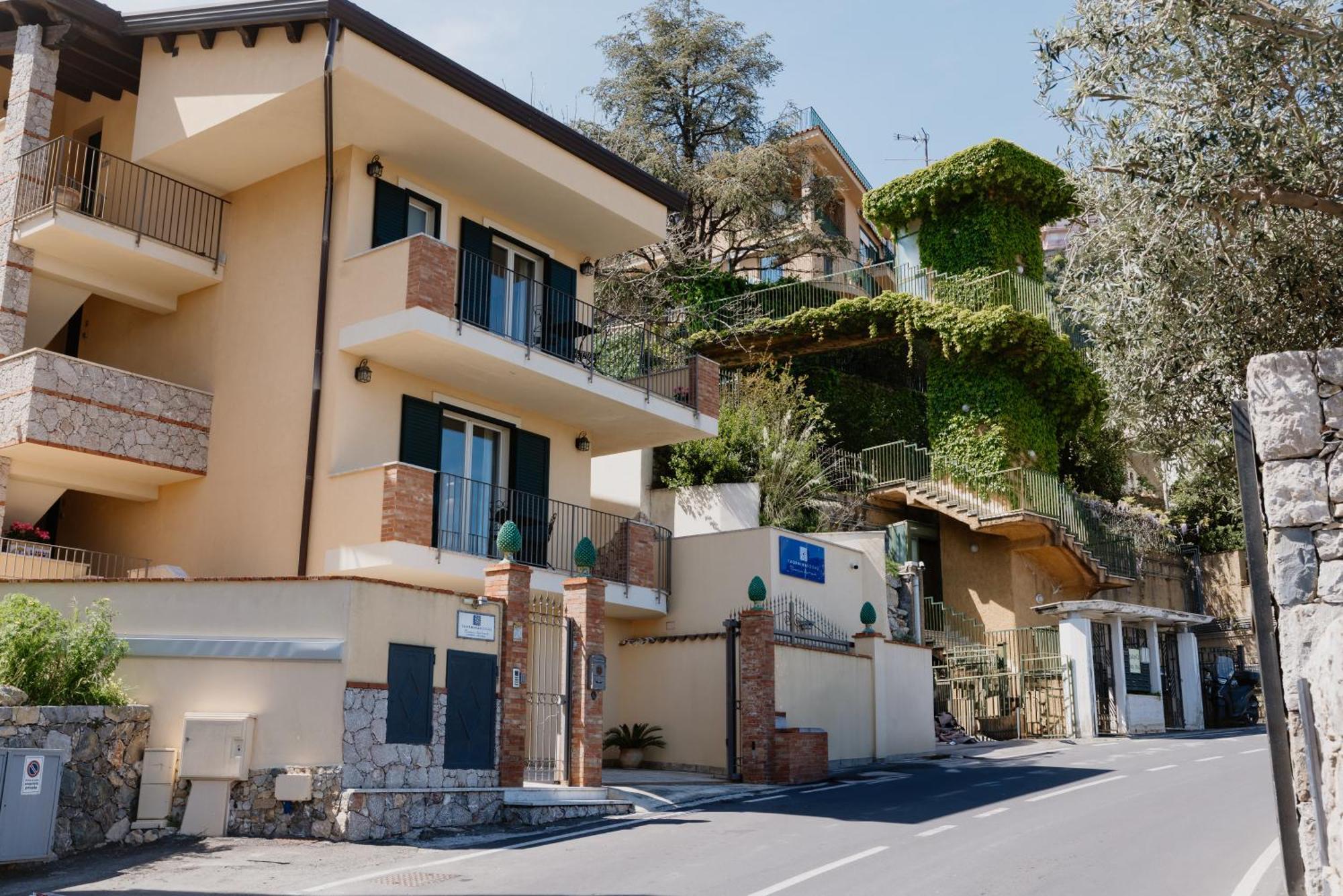 Villa Da Vinci Luxury Panoramic Apartments - Taormina Rooms Collection Kültér fotó
